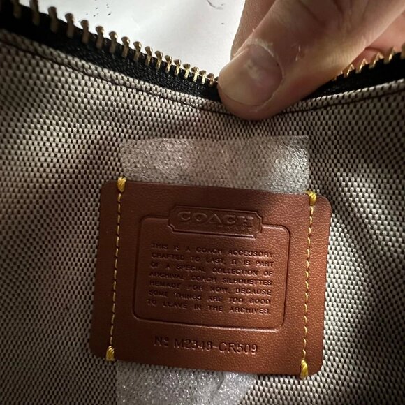 COACH  CR506  Swinger Bag 20 With Floral Print - Picture 8 of 10